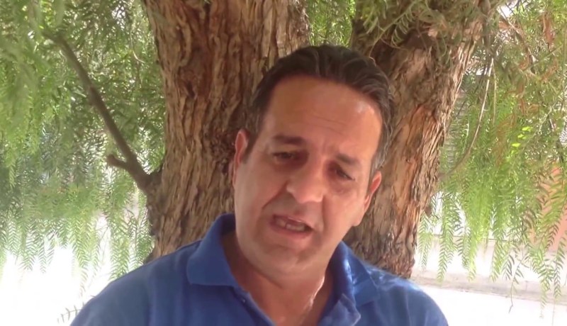 بالفيديو.. الفنان الجزائري عمر ثايري يصدم جمهوره ويُعلن إعتزاله التمثيل!