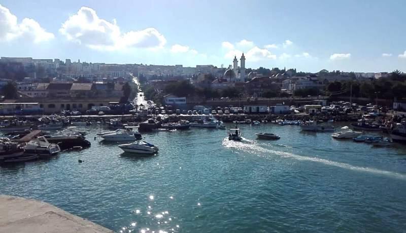 رفع التجميد عن مشروع ميناء تيبازة وخطوط السكك الحديدية