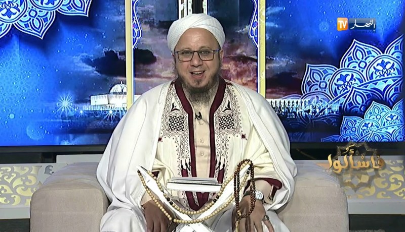 فاسألوا : طريقة حساب وإخراج زكاة المال