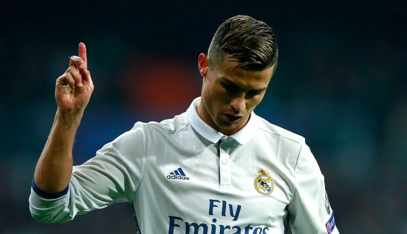 رونالدو يُطالب بـ 750 ألف أورو أسبوعياً