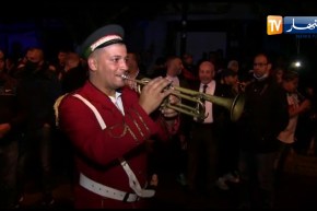 الأسرة الثورية بعين تموشنت تخص قناة النهار بتكريم خاص خلال إحتفالات الفاتح نوفمبر