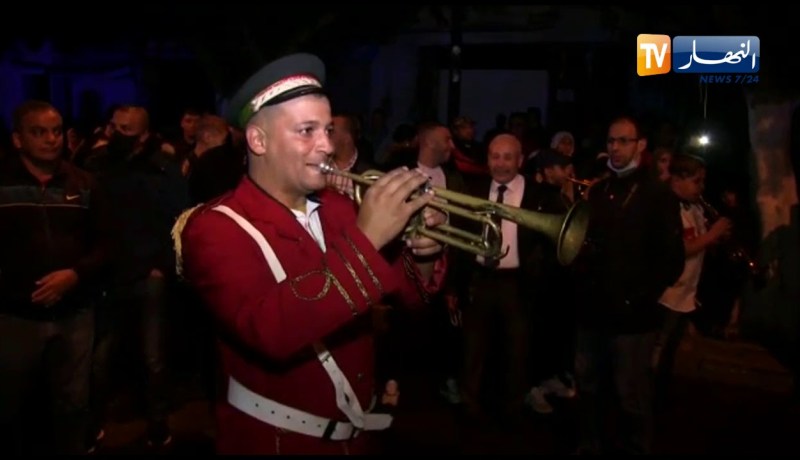 الأسرة الثورية بعين تموشنت تخص قناة النهار بتكريم خاص خلال إحتفالات الفاتح نوفمبر