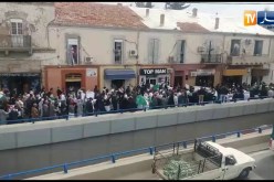 تيارت: الأطباء في مسيرة سلمية دعما للحراك الشعبي