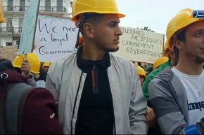 العاصمة/ طلبة الأشغال العمومية في مسيرات سلمية دعما للحراك الشعبي