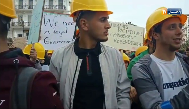 العاصمة/ طلبة الأشغال العمومية في مسيرات سلمية دعما للحراك الشعبي