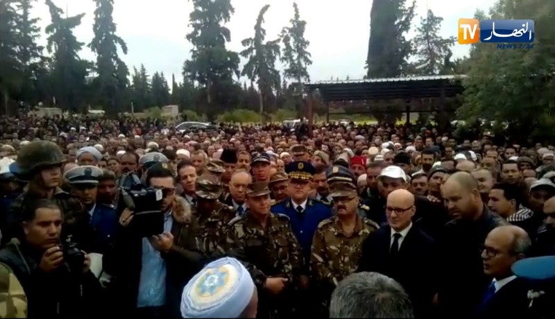 تشييع جثمان الشهيد محمد الامين مصطفاوي بمقبرة اولاد ميمون بولاية تلمسان