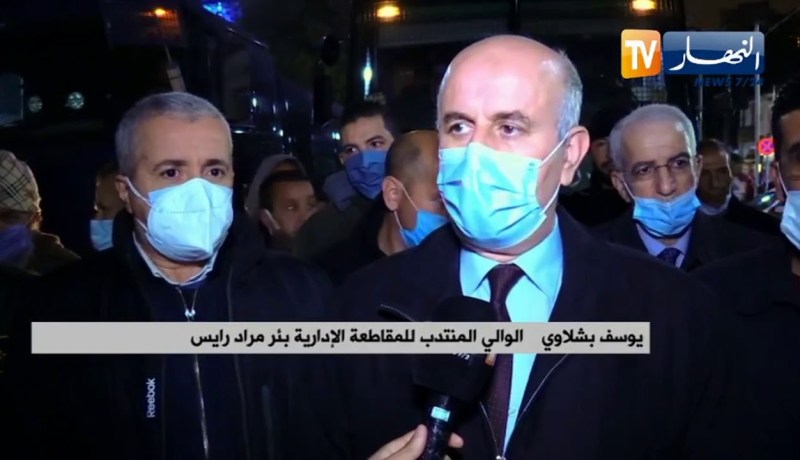 عملية تعقيم واسعة بمياه البحر للمقاطعة الإدارية لبئر مراد رايس