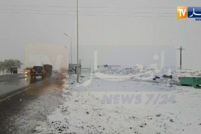 شاهد.. ولاية باتنة تكتسي الحلّة البيضاء