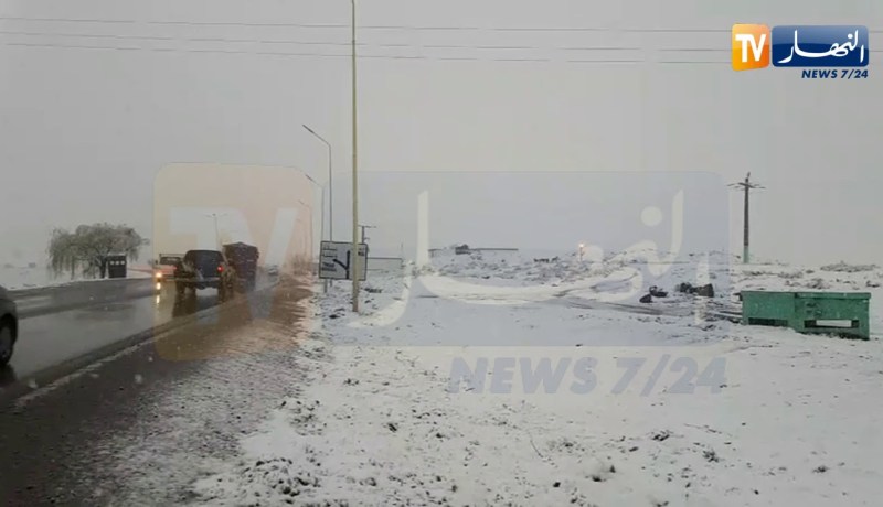 شاهد.. ولاية باتنة تكتسي الحلّة البيضاء