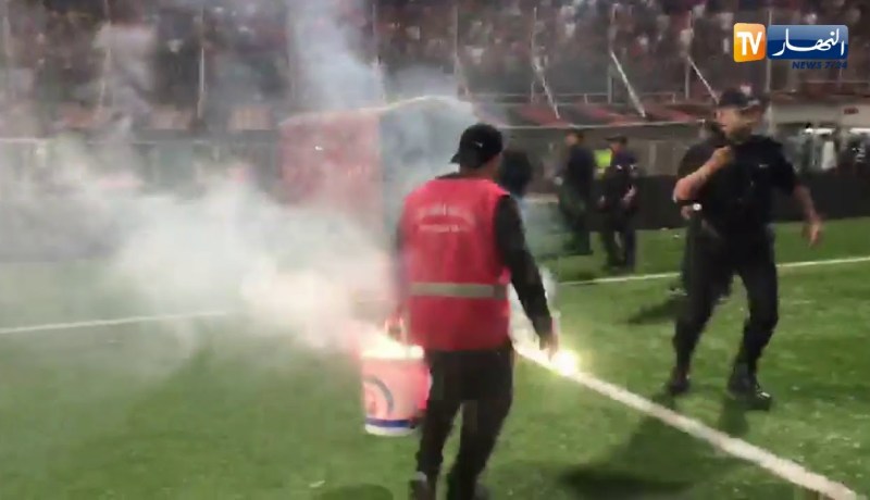 أعمال شغب بملعب بولوغين بعد نهاية مواجهة الحمراوة‎