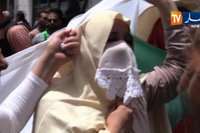 الحراك الشعبي: الجمعة الـ 20 بنكهة عيد الإستقلال.. ومطالب برحيل رموز النظام
