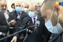 بلقاسم زغماتي خلال تدشينه للمركز الجهوي للأرشيف بقسنطينة