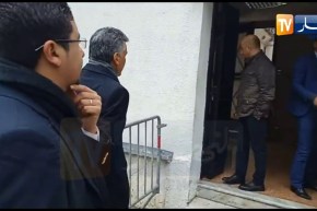 شاهد.. “رشيد نكاز”يسحب إستمارة الترشّح للرئاسيات !!