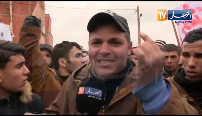 شاهد.. تصريح قوي من مواطن  ببلدية امجدل بالمسيلة ” ما عندنا والو ….حنا و الموتى كيف كيف “