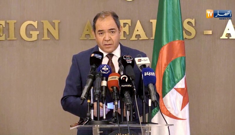 بوقادوم: “سيتم تسهيل تنقل الأشخاص بين الجزائر وفرنسا”