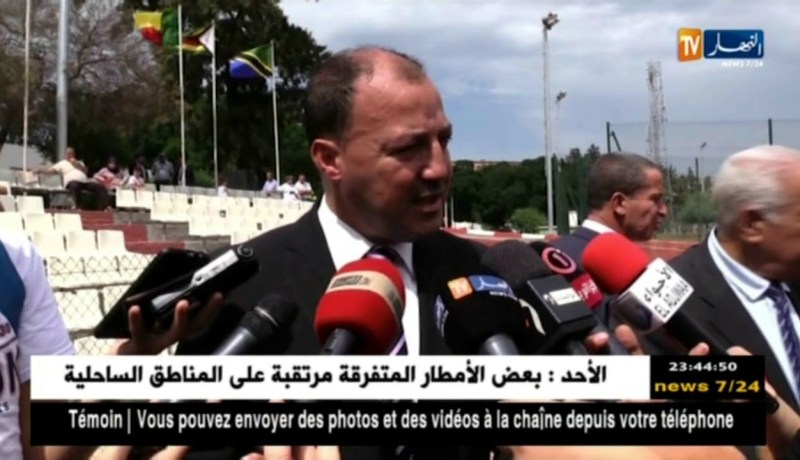 هذا ما قاله وزير الشباب والرياضة بخصوص بداية العمل بالبطاقة الإلكترونية…التفاصيل