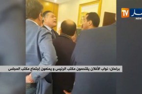 برلمان: نواب الأفلان يقتحمون مكتب الرئيس ويمنعون إجتماع مكتب المجلس