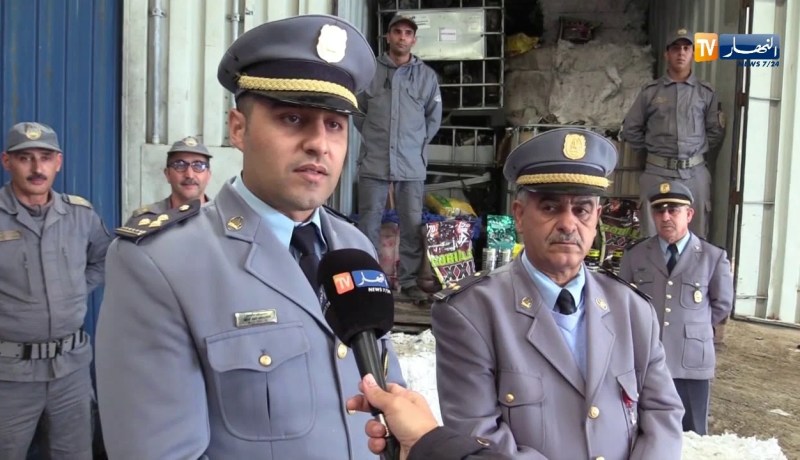 وهران: أعوان الجمارك تحجز مواد محظورة مخبأة داخل 5 حاويات