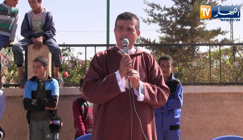 النعامة: تنظيم تجمع شعبي لشرح مواد الدستور