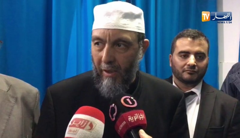 جاب الله: “زروال إكتشف أنه أستدرج من طرف قوى غير دستورية فإتخذ الموقف الذي يليق به”