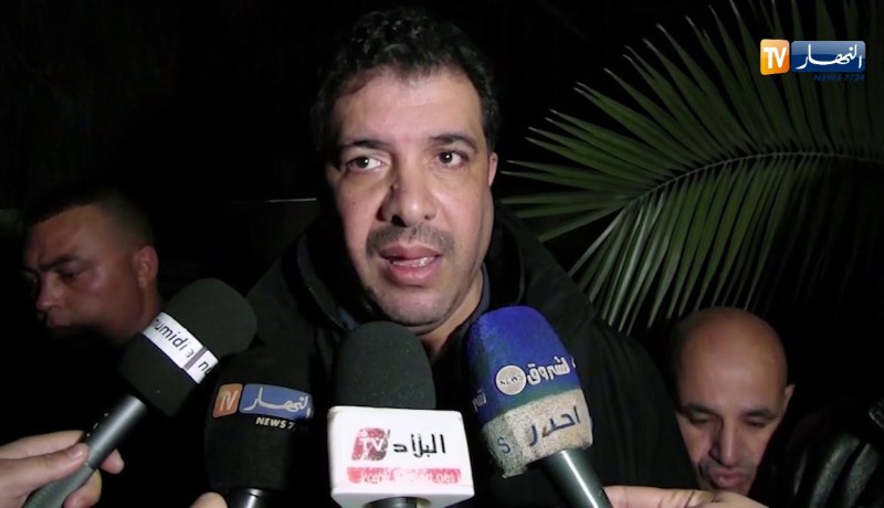مطالب الشارع الوهراني بشركة لتسيير مولودية وهران تصطدم برفض رئيس الفريق