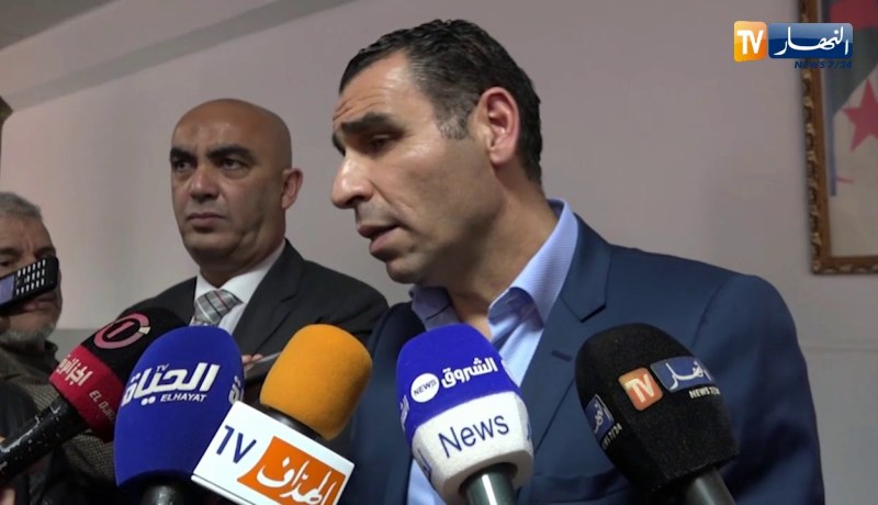 زطشي: سننجز أكاديمية في وهران لأن الولاية لديها طاقات كبيرة في كرة القدم