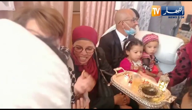 وزيرة الثقافة تشارك الأطفال في الإحتفال بالمولد النبوي الشريف بقصرالثقافة بادرار