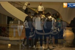 الخضر يتجهون إلى الفندق مباشرة بعد الوصول إلى لومي الطوغولية