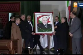 الفلاحين بسيدي بلعباس يكرمون رئيس الجمهورية ة يدعوه للترشح الى عهدة رئاسية خامسة