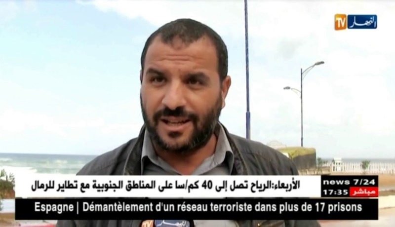 سكيكدة: الأمطار والسيول تتسبب في تراكم الأوحال بالطرق