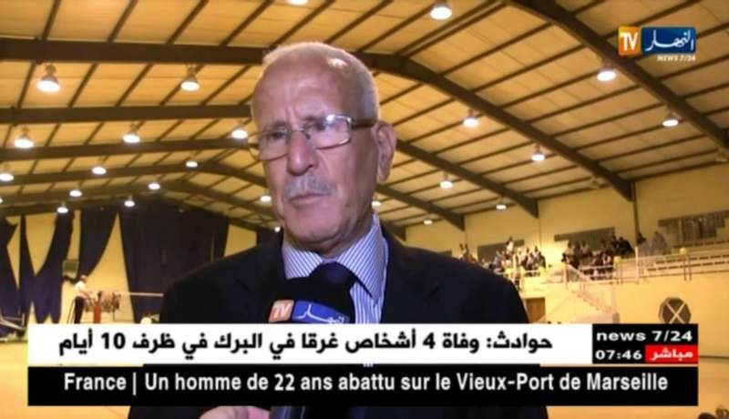 تسليم درع البطولة السادس لفريق برج بوعريريج للكرة الطائرة