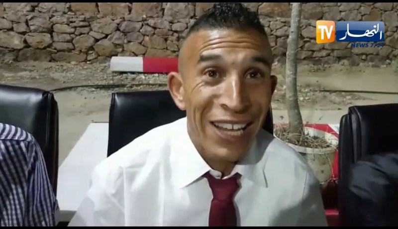 شاهد والي تيبازة يتكفل بزواج  عرسان من عمال النظافة ويكرم عائلة عامل توفي في حادث عمل