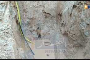 النهار ترصد مشاهد صادمة  للمياه التي تحيط بالأنبوب العالق فيه الشاب “عياش”