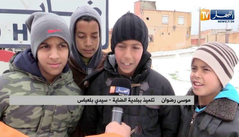 سيدي بلعباس: تلفزيون النهار يرصد المشاهد الأولى لتساقط الثلوج ببلدية الضاية