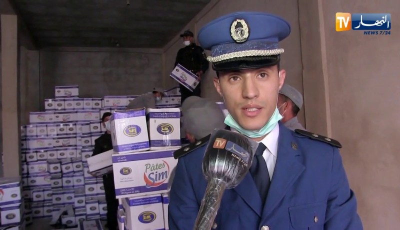 تندوف: حجز 800 قنطارا من المواد الغذائية موجهة للتهريب