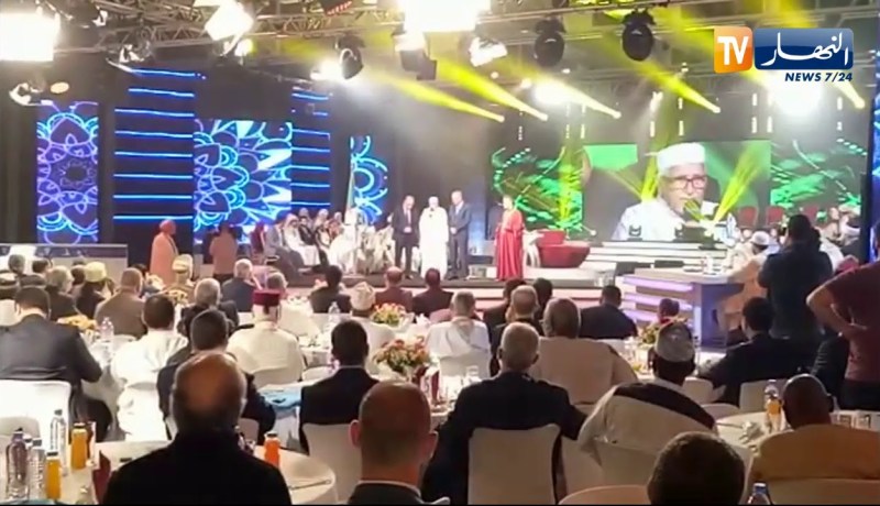 العالم محمد صالح أوصديق يُثني على وزير الشؤون الدينية والأوقاف يوسف بلمهدي