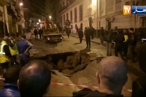 إنهيار الطريق بشارع حماني أرزقي في الجزائر العاصمة