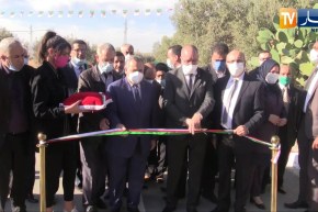 معسكر: تدشين قاعة علاج ولوحات جدارية لأسماء المجاهدين والشهداء بمناسبة ذكرى أول نوفمبر