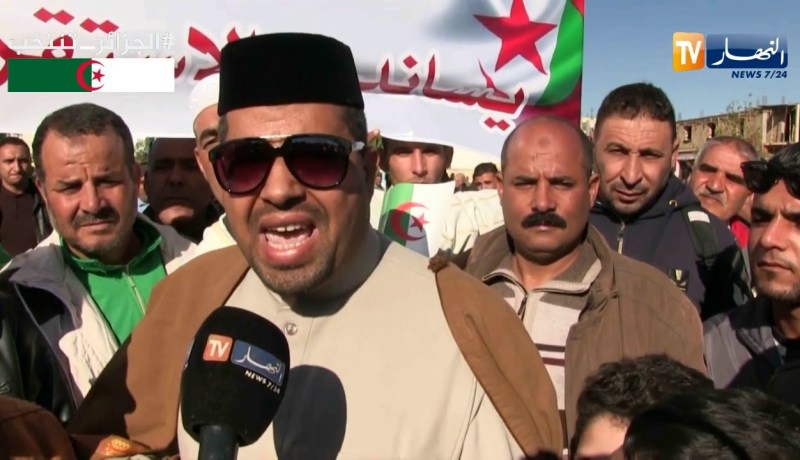 وقفة ومسيرة رافضة للتدخل الأجنبي في شؤون الجزائر بالمسيلة غرداية سعيدة و تيبازة