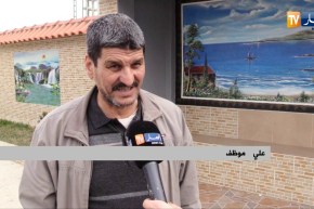 مجتمع: فاتح.. قصة متطوع يضع الأرصفة ويبني مواقف الحافلات بأمواله الخاصة