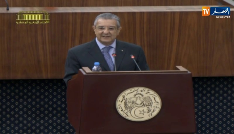 وزير المالية “محمد لوكال” يعرض مشروع قانون المالية 2020 أمام نواب البرلمان