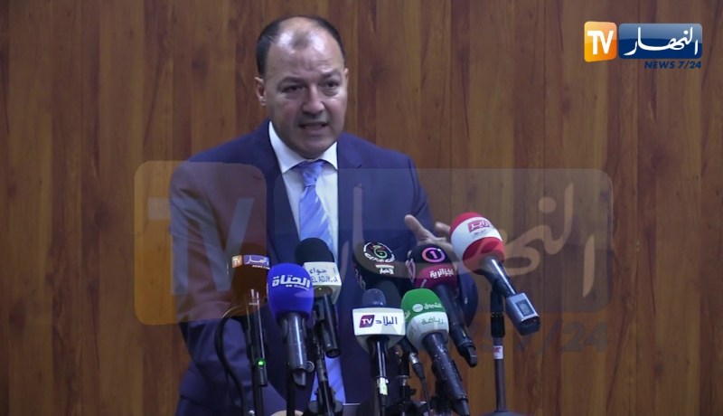 محمد حطاب: خلاص وقت الطبخ والحلاقة في دار الشباب