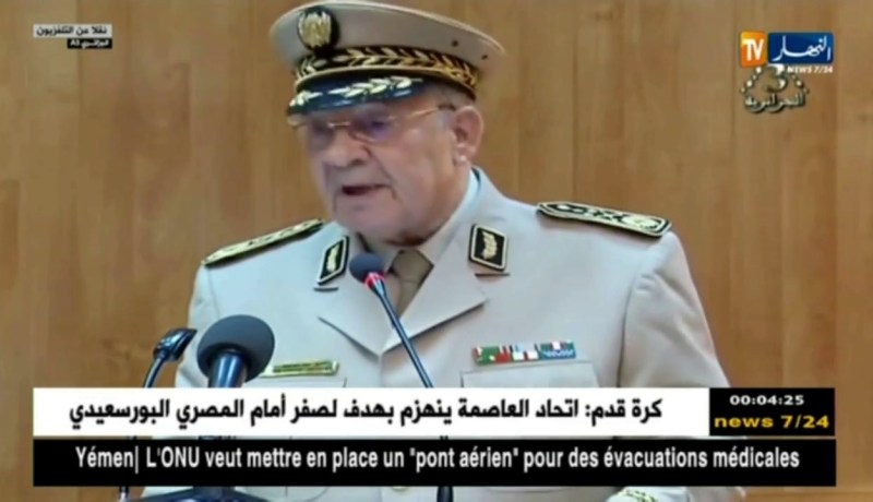 قايد صالح يشرف على التنصيب الرسمي للواء “عبد الحميد غريس” أمينا عاما لوزارة الدفاع