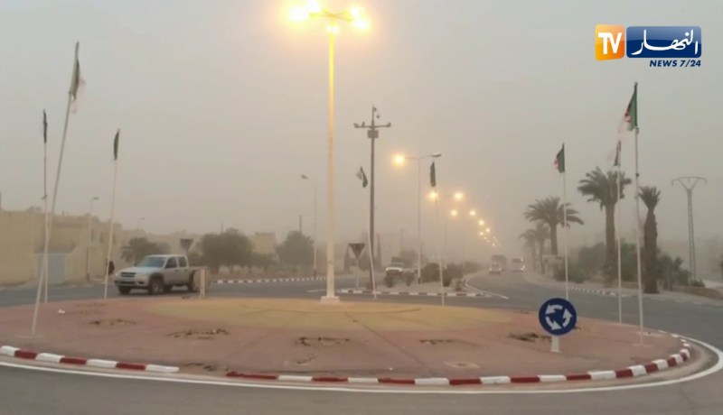 عاصفة رملية بمدينة غرداية