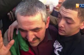 العاصمة/ لحظة خروج الناشط السياسي “سمير بلعربي” من سجن الحراش