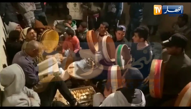 الوادي.. هكذا يحتفل أهل “قمار” بالمولد النبوي بالمديح والصلاة عليه صلى الله عليه وسلم