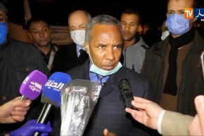 تبسة : إنطلاق قافلة تضامنية متكونة من 8 شاحنات كبيرة نحو ولاية البليدة