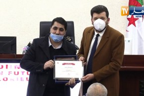 تكريم الطلبة المتفوقين في مسابقة “هواوي” العالمية لتكنولوجيا المعلومات والإتصال