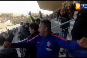 شاهد فرحة جمهور شباب عين تيموشنت بعد نهاية المباراة ضد أثار الرماضين تندوف وفوزهم