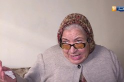 هكذا تتفنن أم هريرة ذات الـ 72 عاماٌ في ولوج عالم الإنترنت !